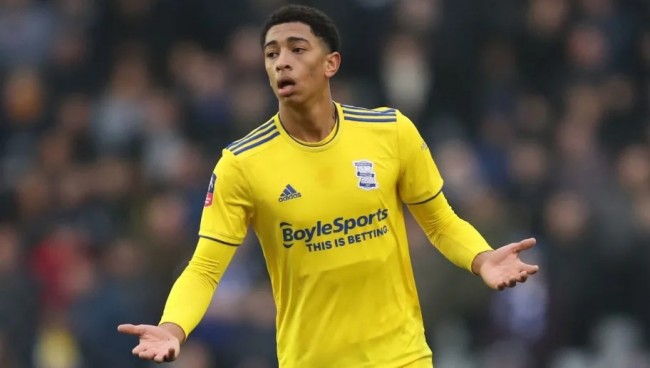 阿森纳vs拜仁:萨卡、埃泽首发,凯恩、奥利塞、卡尔出战